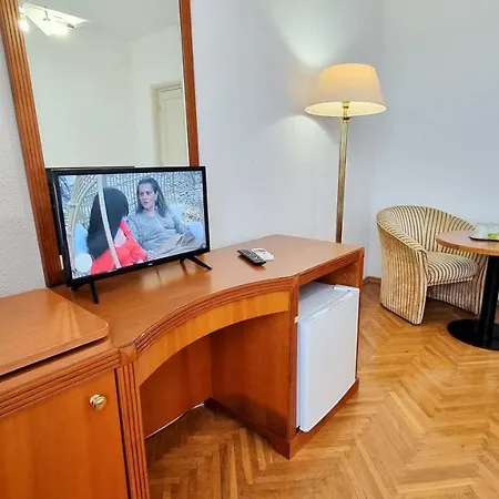 Astoria Hotel