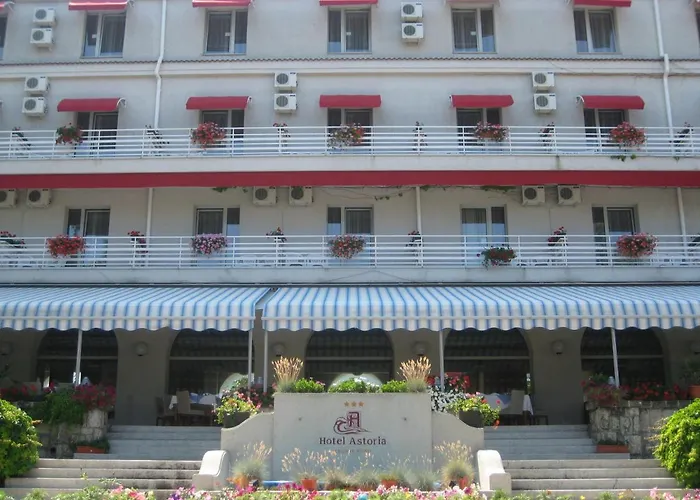 Astoria Hotel 2*