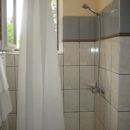 Astoria Отель 2*