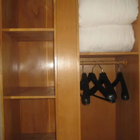 Astoria Отель 2*